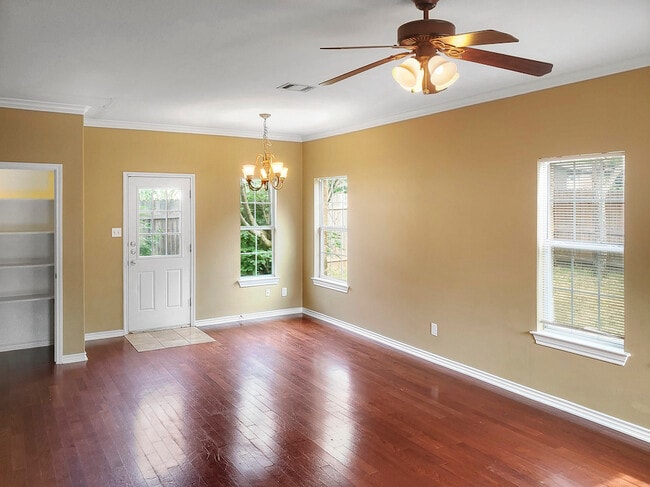 Photo - 1710 Ulit Ave