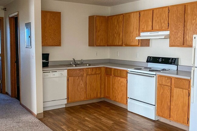 Photo - Country Club Estates