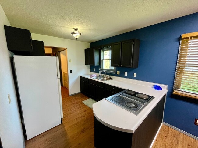 Photo - 3 Bed | 2 Bath | House