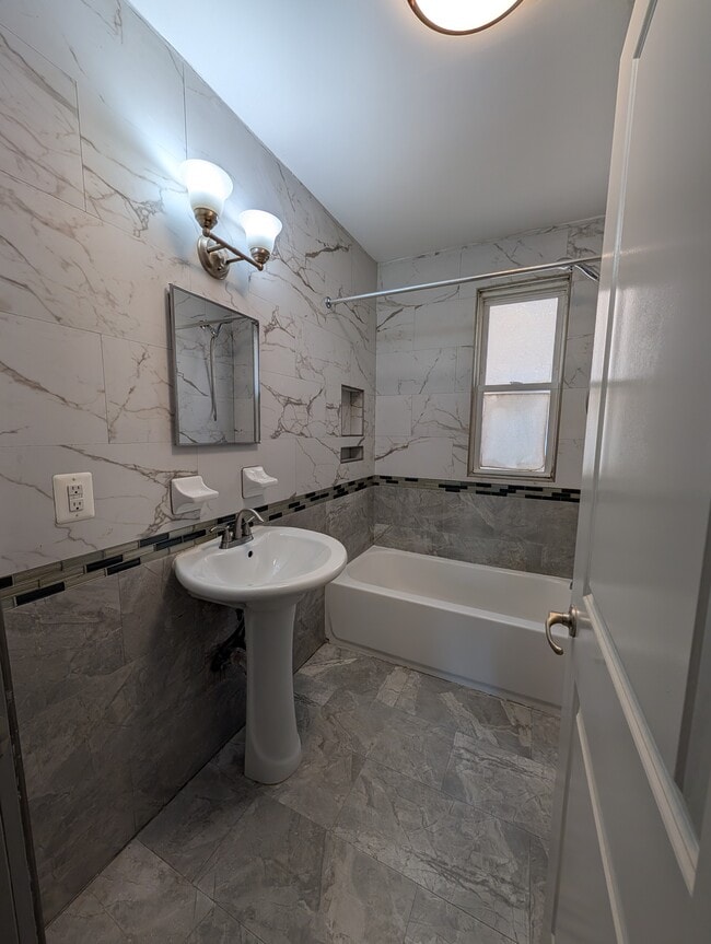 Photo - 1 Bed 1 Bath