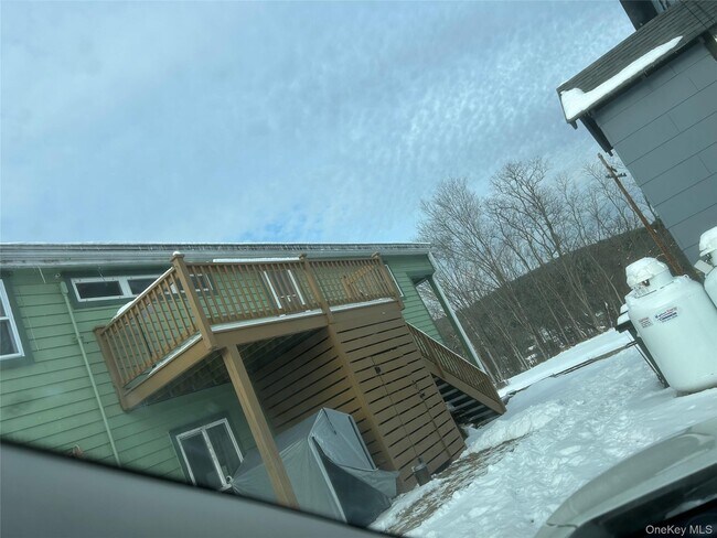 Photo - 100 Richardson Ave