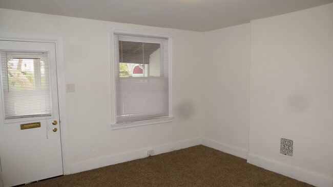147 Sheldon Ln