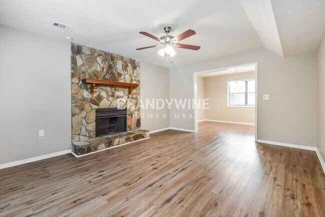 Photo - 5359 Kemper Pl