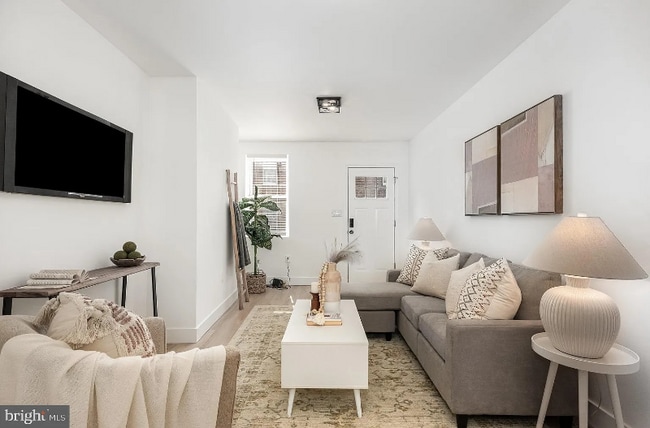 Photo - 115 S Regester St