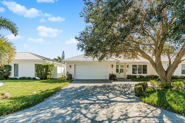 Photo - 2810 NE 60th St