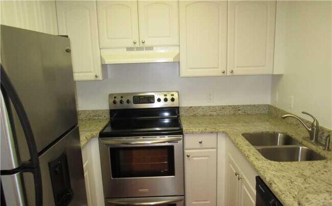 Photo - 2107 SE 10th Ave