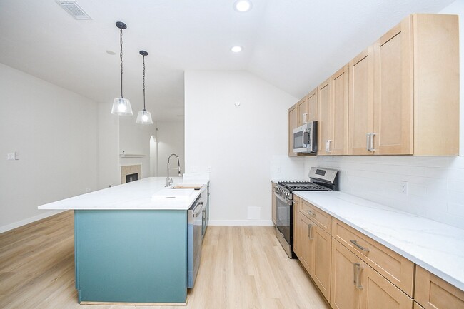 Photo - 20514 Mauve Orchid Way