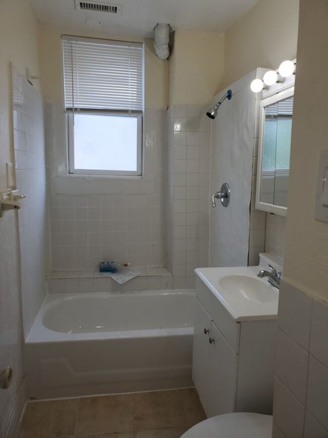 611 Cambridge St Unit 3