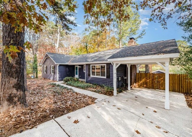 Photo - 709 Brent Rd