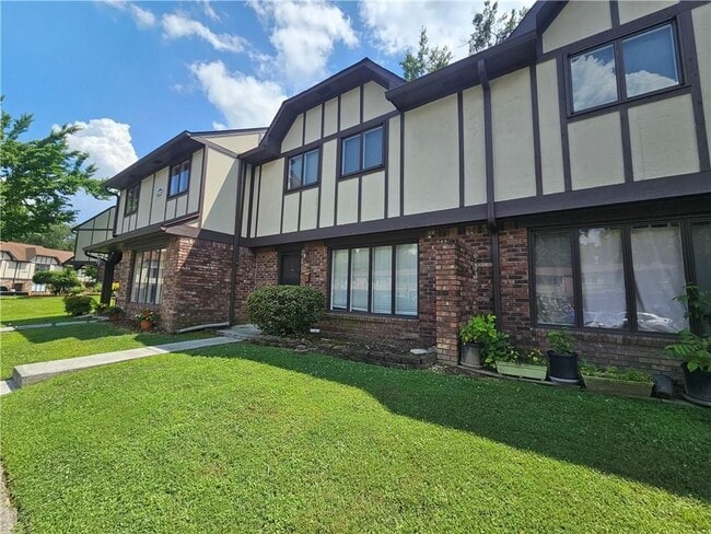 Photo - 1192 Ashborough Dr Unit B