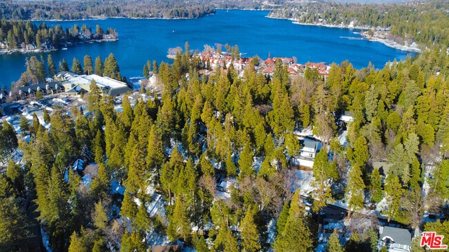 233 Corona Cir