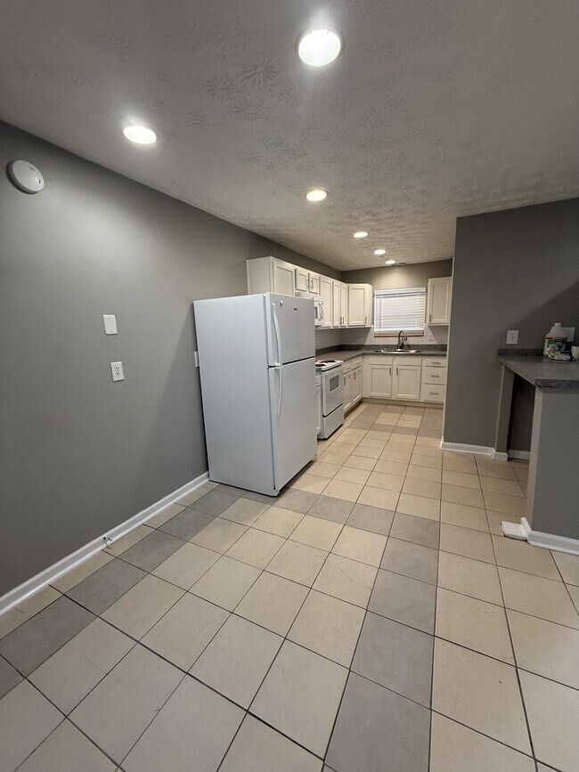 Photo - 407 Ash St