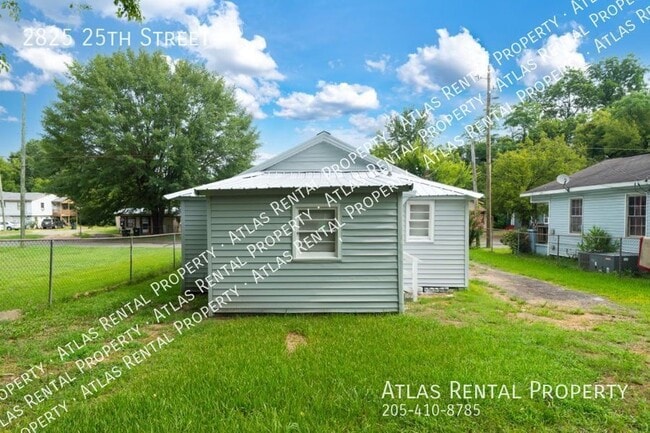 Photo - 2825 25th St