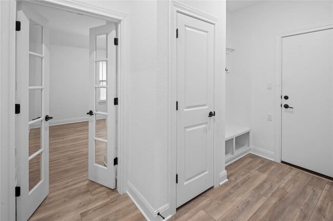 Photo - 181 Slenderleaf Dr