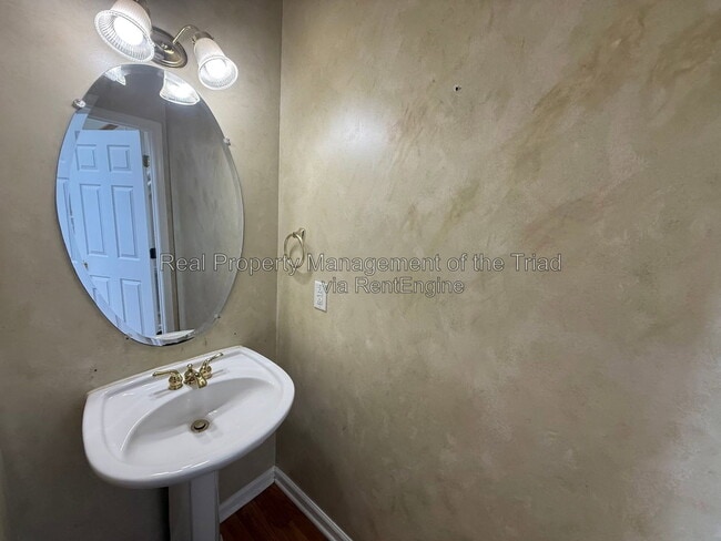 Photo - 5101 Ivystone Ln