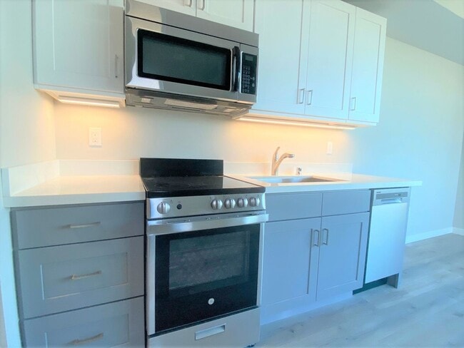 Photo - University Flats