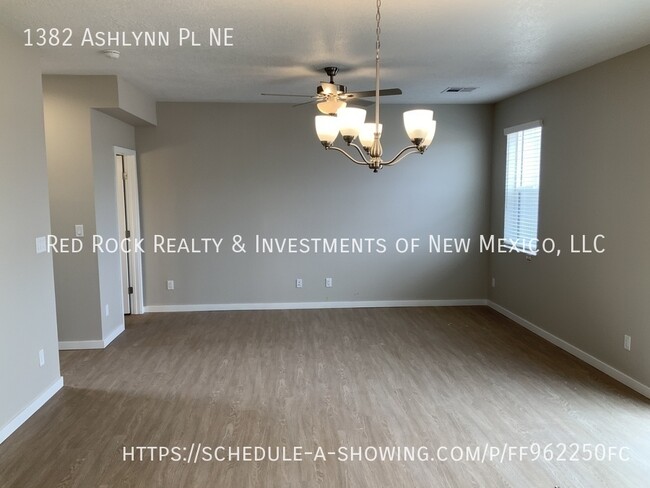 Photo - 1382 Ashlynn Pl