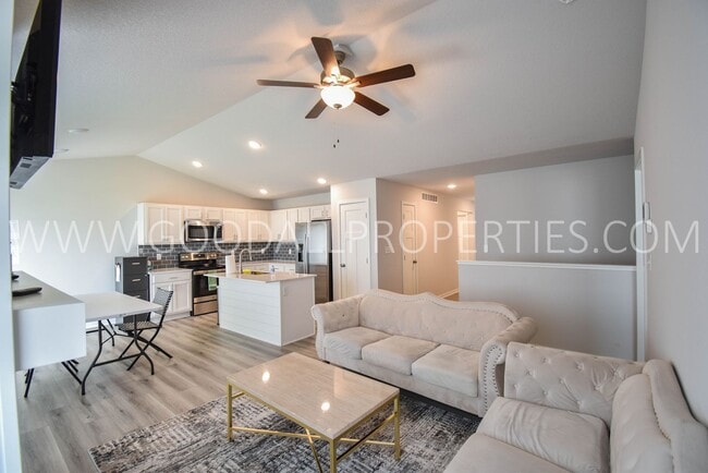 Photo - 3 Bedroom 2 Bath Home in Clive / Waukee School District