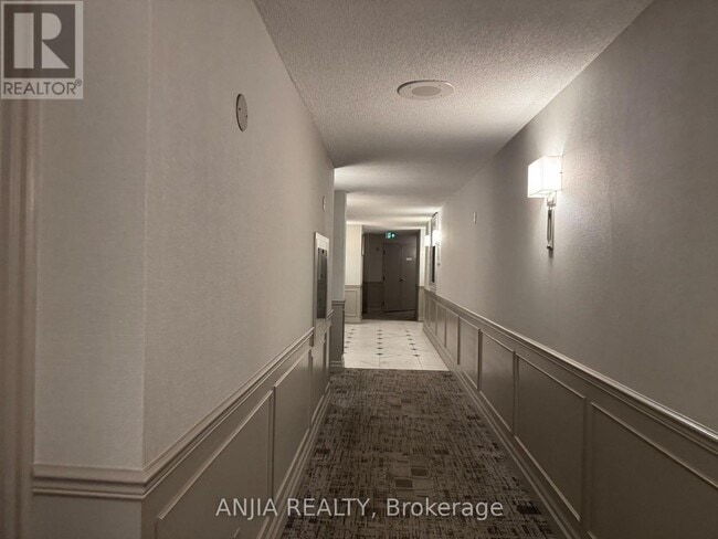Photo - 75 York Mills Rd Unit 211