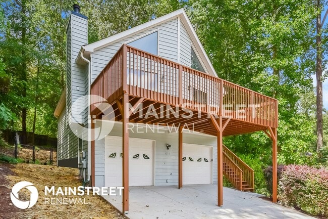 Photo - 657 Lake Dr SW
