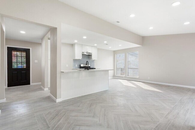 Photo - 9604 Crown Ridge Rd