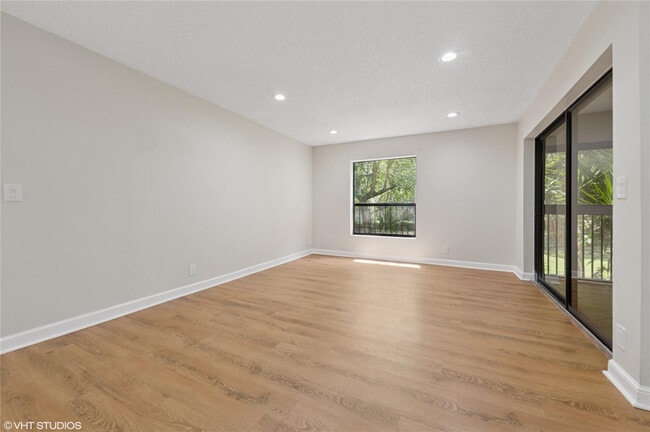 Photo - 3901 Cocoplum Cir Unit 3521