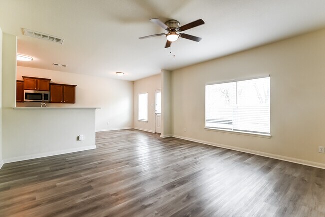 Photo - 1116 Timberview Dr