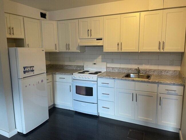 Photo - STUDIO APARTMENT FOR RENT IN OSHAWA Unit 104