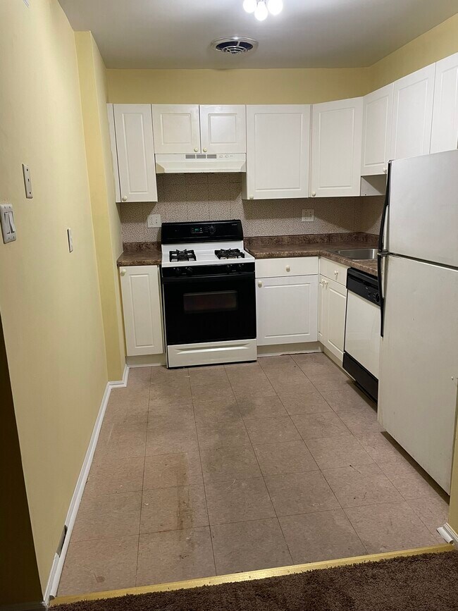 Photo - 9431 Ashton Rd Unit B