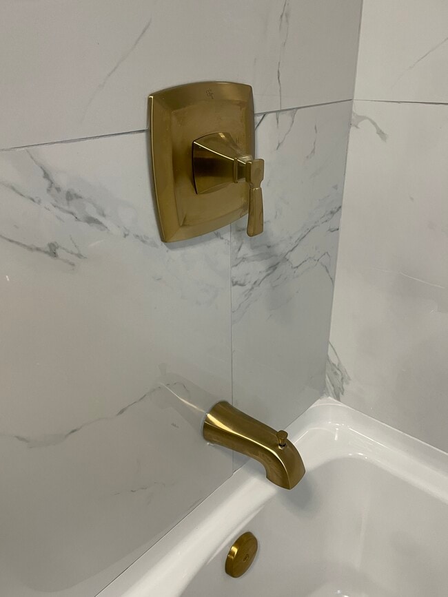 Photo - 6846 County Line Rd