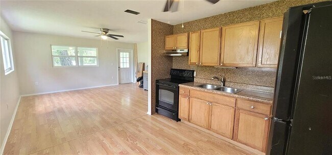 Photo - 1029 Church St