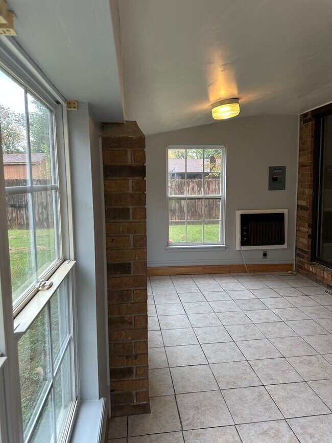 Photo - 3301 Erin Oaks Ct