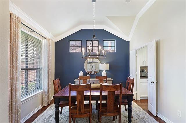 Photo - 3624 Furlong Way