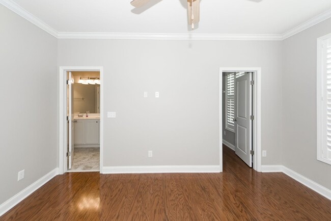 Photo - 4 Bedroom 3.5 Bath Townhouse in Kingsbridge at Park West - Mt Pleasant