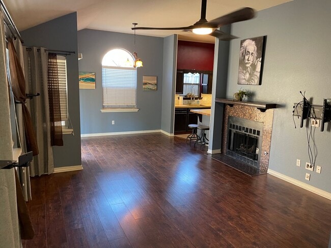 1336 Pecan Square