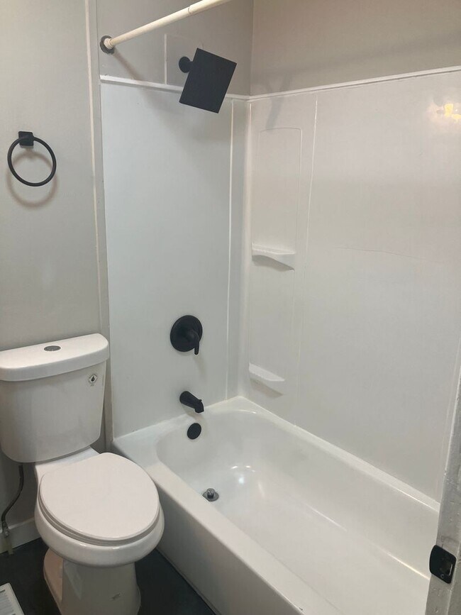 Photo - 502 N Curley St