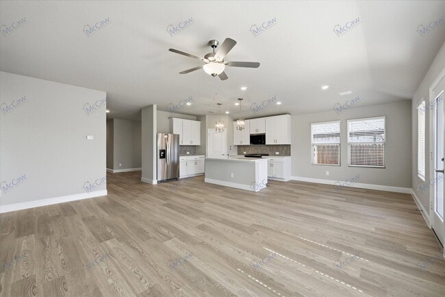 Photo - 811 London Town Ln