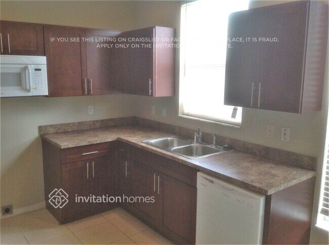 Photo - 5000 Northern Lights Dr