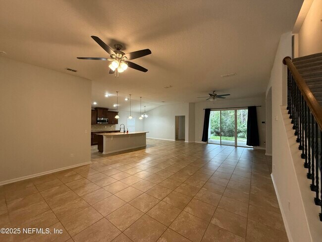 Photo - 112 Morayshire Ct