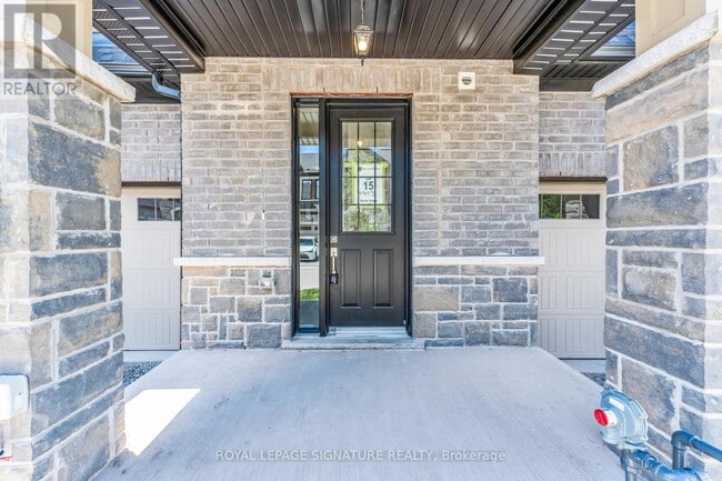 Photo - 7453 Baycrest Cmn