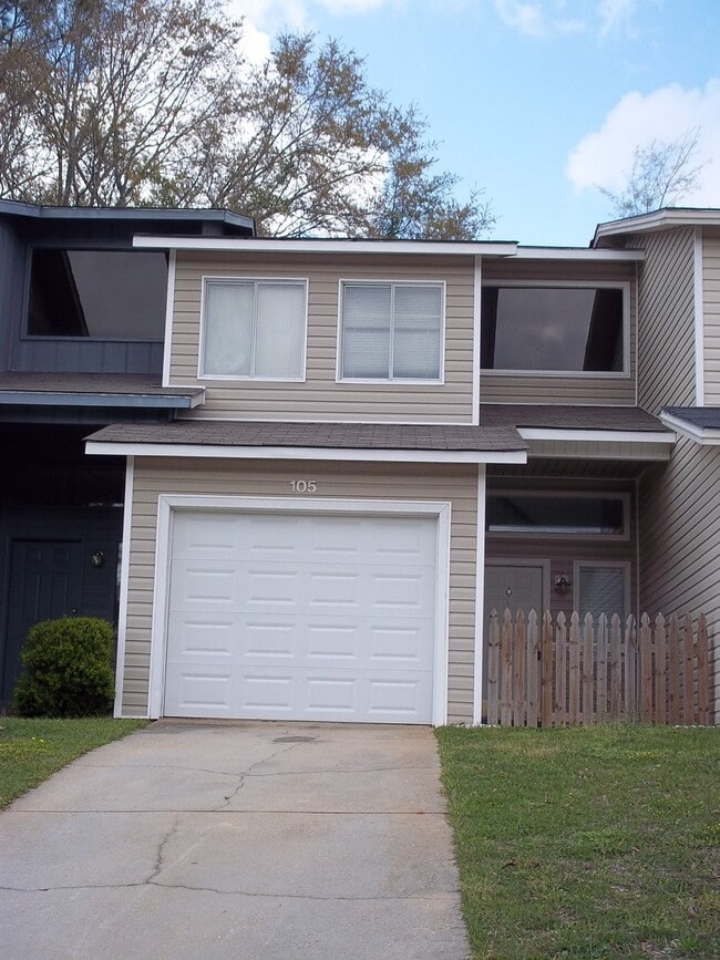 Building Photo - Rolling Acres Rental