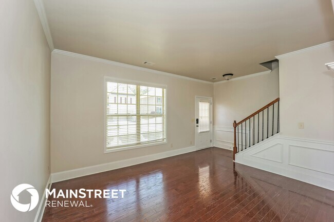 Photo - 561 Greyhound Ct