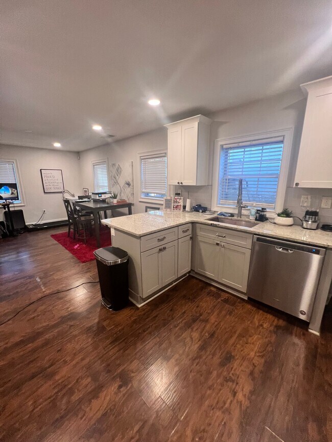 Photo - 2177 Telhurst St SW