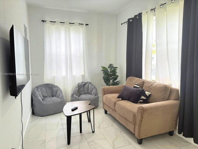 Photo - 3437 NW 3rd Ave