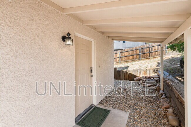Photo - 540 Panorama Blvd Unit B