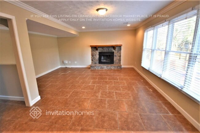 Photo - 695 Bankshire Dr