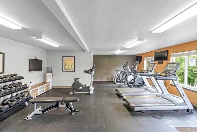 Arbor Lakes Fully Equipped Fitness Center