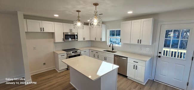 Photo - 362 W Moore Ave