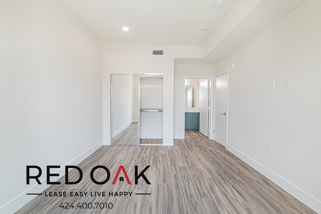 Photo - 1037 Dewey Ave Unidad 204