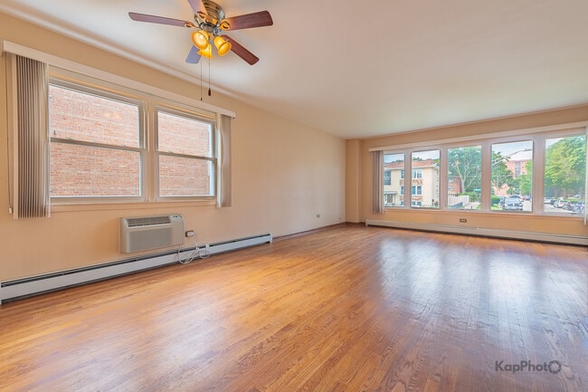 Photo - 8465 W Berwyn Ave Unit 1